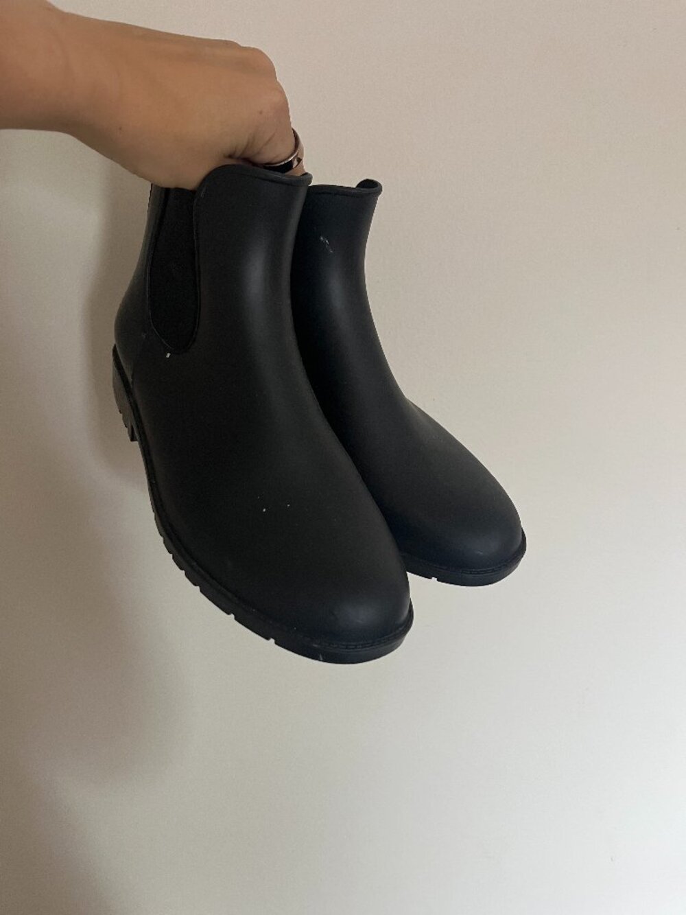 Black Chelsea Rainboots - 8.5 Women
